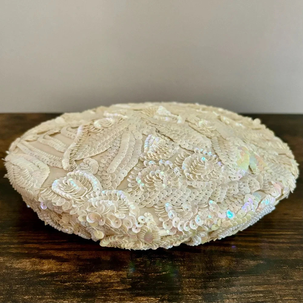 •SOLD•|Vintage| 1950s Claire Rivard Off-White French Bridal Hat - Picture 4 of 6